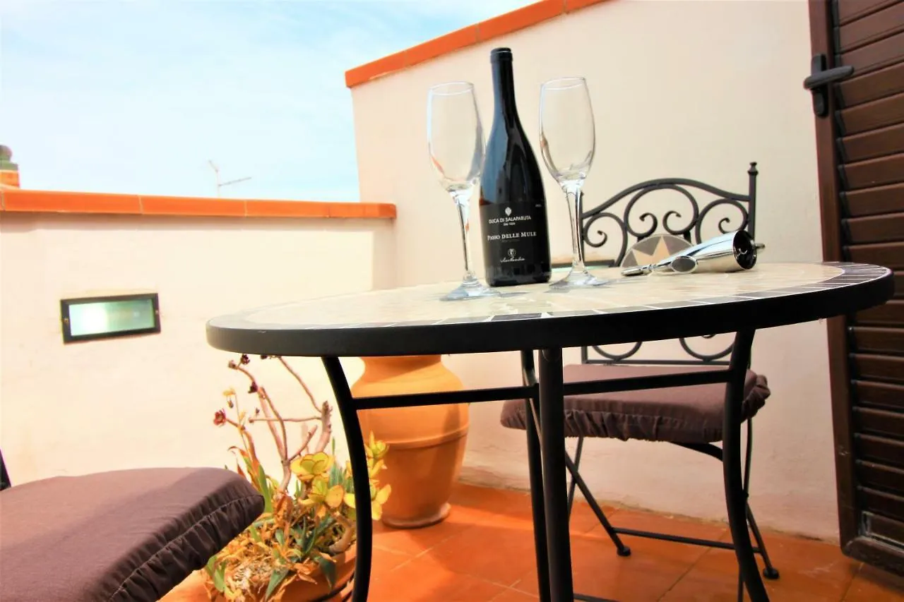 Apartment Una Terrazza Per Due Syracuse